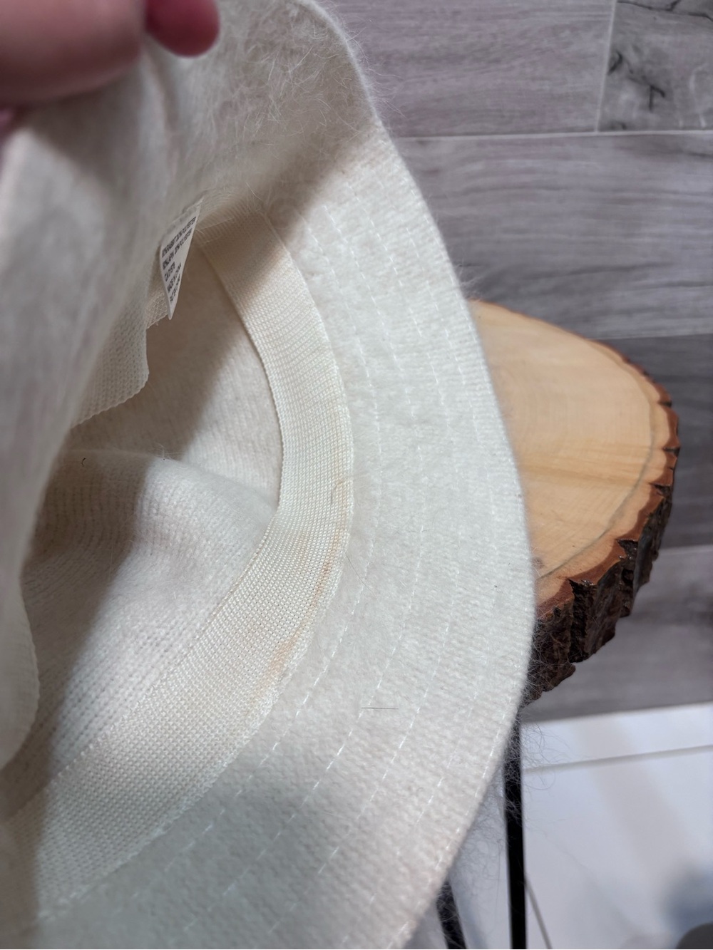 Lovely white Rabbit Fur bucket hat - Picture 4 of 6